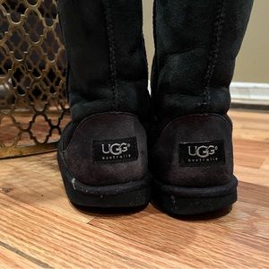 Big Kid 5/ Womens 6.5 Uggs